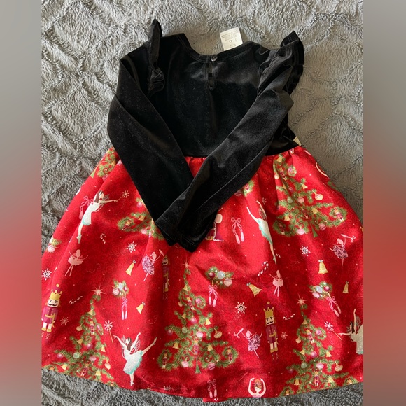 Bonnie Jean | Nutcracker | Christmas Dress | 4T | Black Velvet Top Red Bottom - Picture 6 of 6